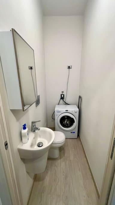 Il Nido Dei Viaggiatori Apartment Alessandria Ngoại thất bức ảnh